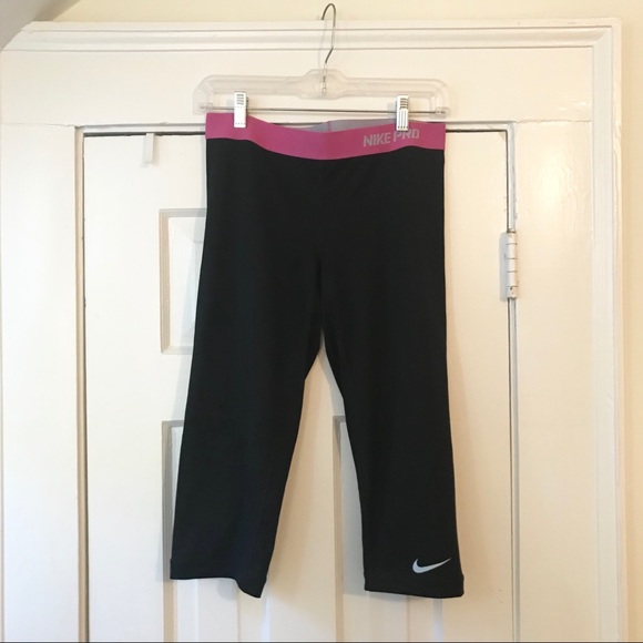 Nike Pants - Medium Nike Pro Crops Nike Pants - Medium Nike Pro Crops